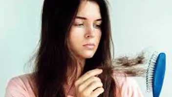 মেয়েদের চুল পড়ার কারণ