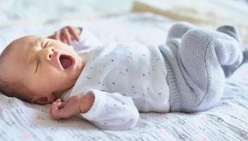 শিশুর জীবনে প্রথম দু’মাসের হালখাতা